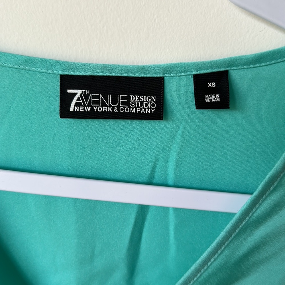 T-shirt - Picture 2 of 2